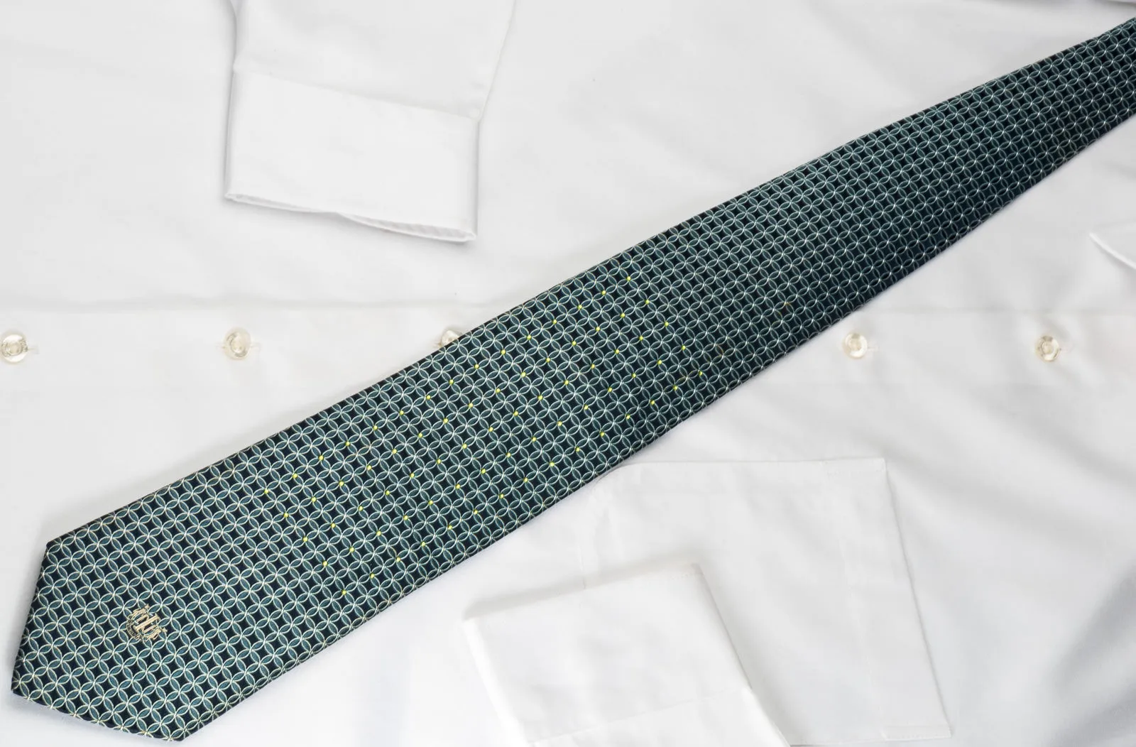 Indian Homme Silk Tie Interlocking Circles On Blue With Green Rhinestones & Sparkles