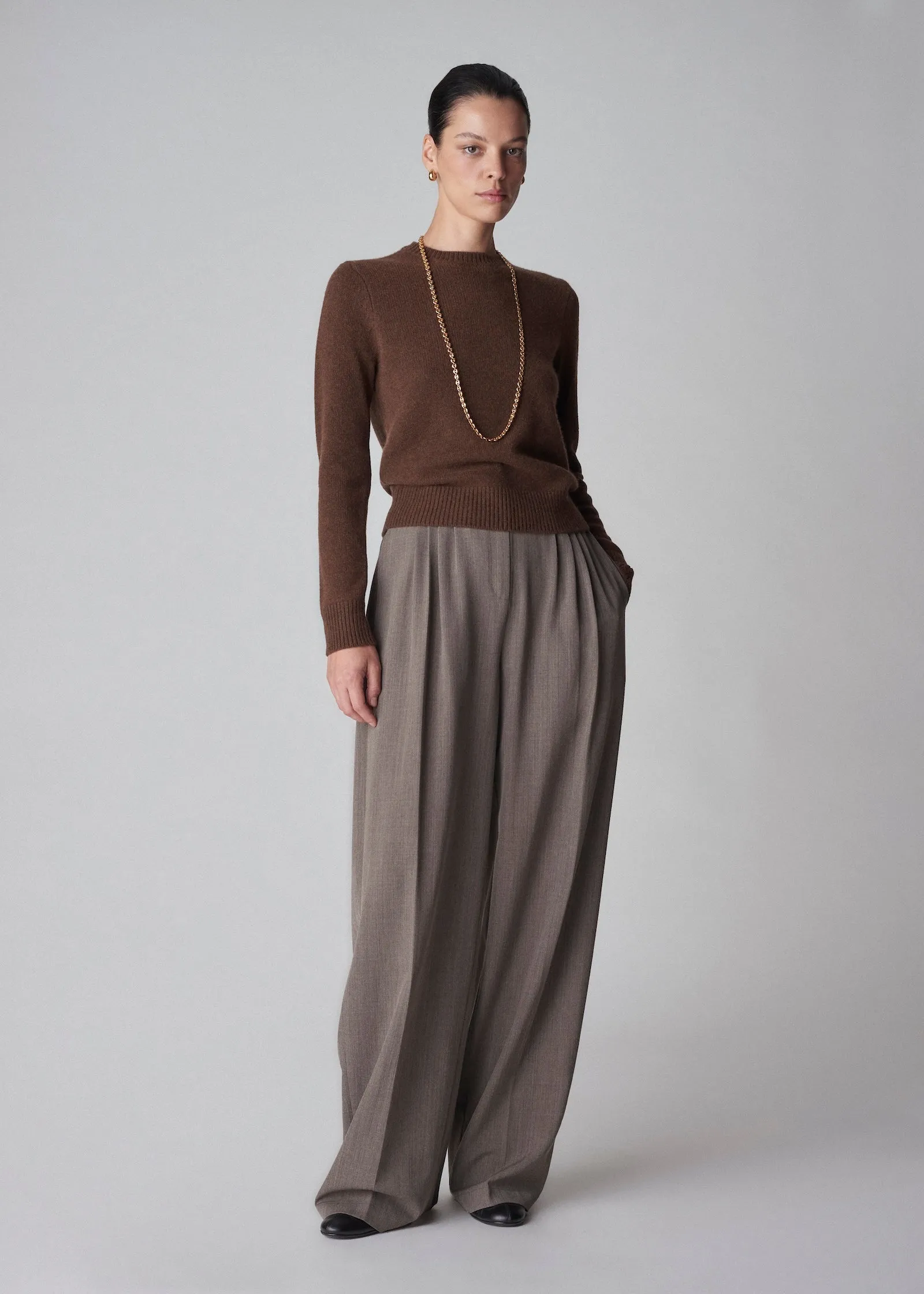 Long Sleeve Crew  in Cashmere - Brown