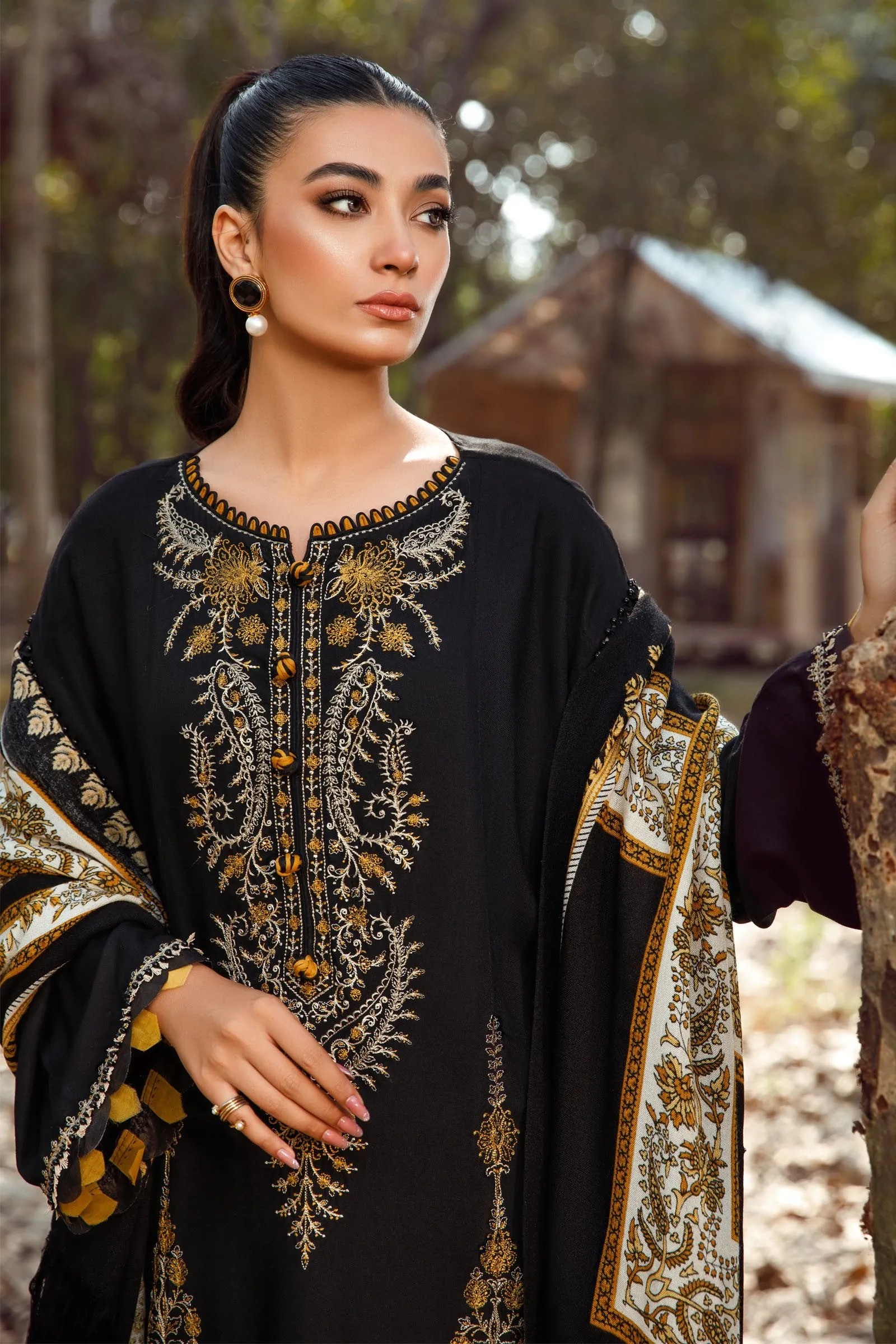 M Prints by Maria B Unstitched 3 Piece Winter Shawls Collection'2022-MPT-1601-B