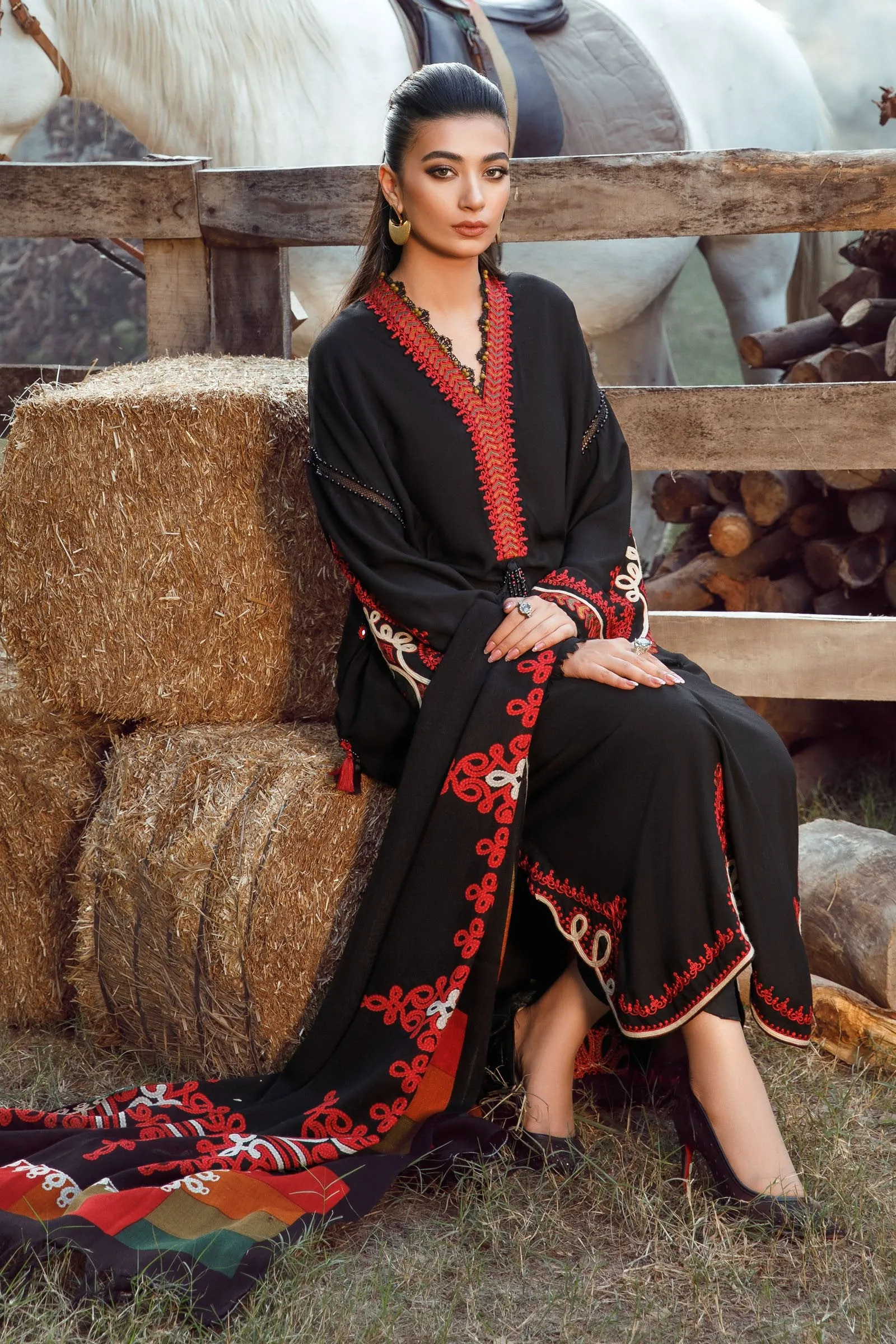 M Prints by Maria B Unstitched 3 Piece Winter Shawls Collection'2022-MPT-1603-B