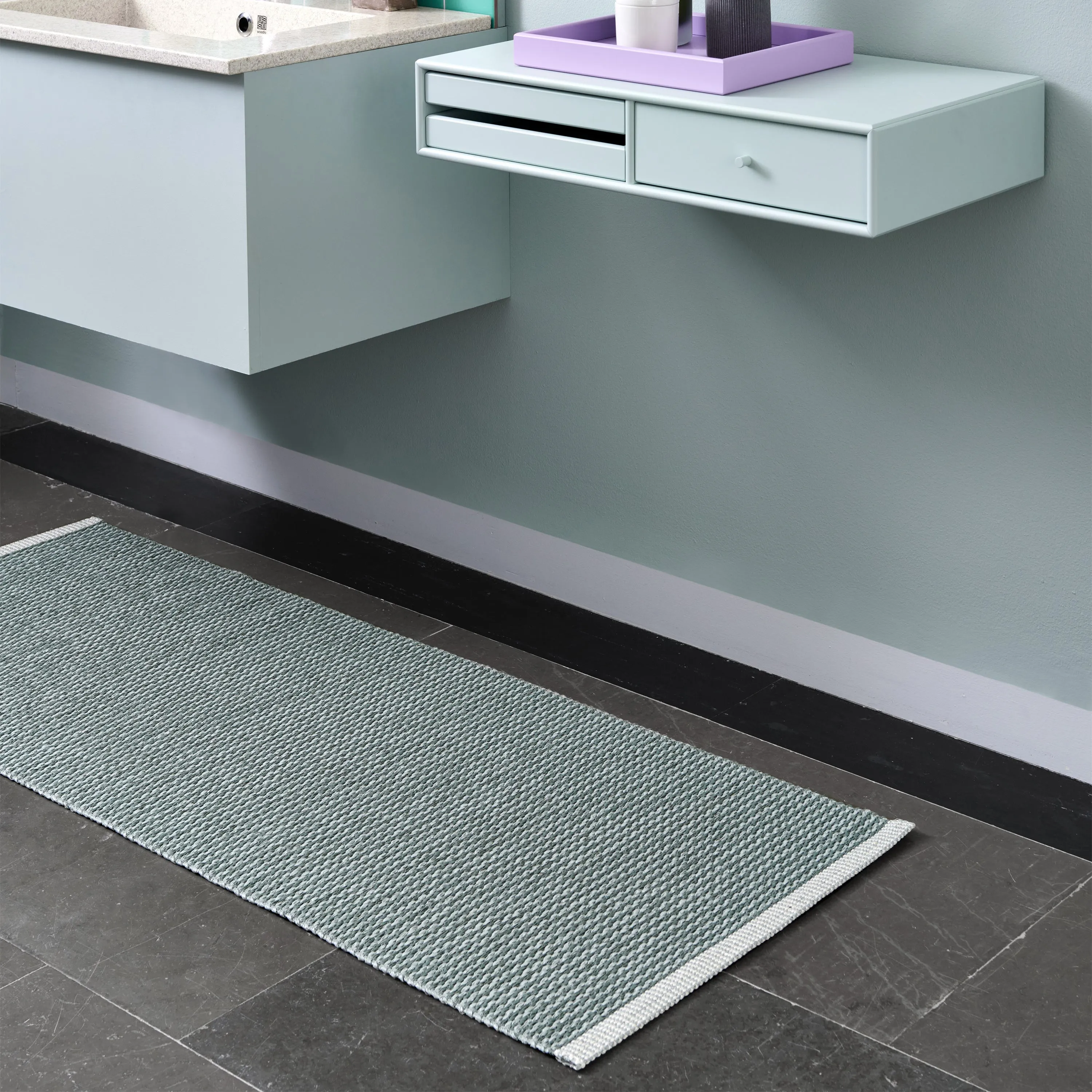 Mono Indoor/Outdoor Runner