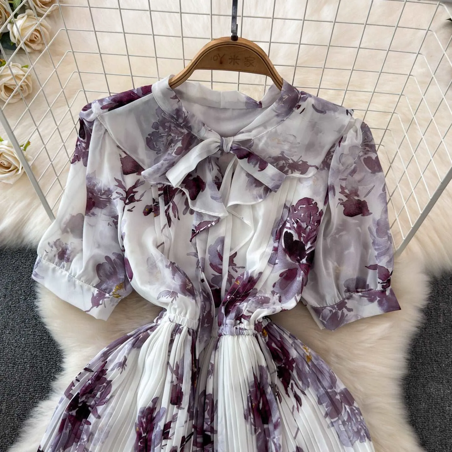 Women's Lace-up Bow Collar Slim Fit Long Chiffon Dress
