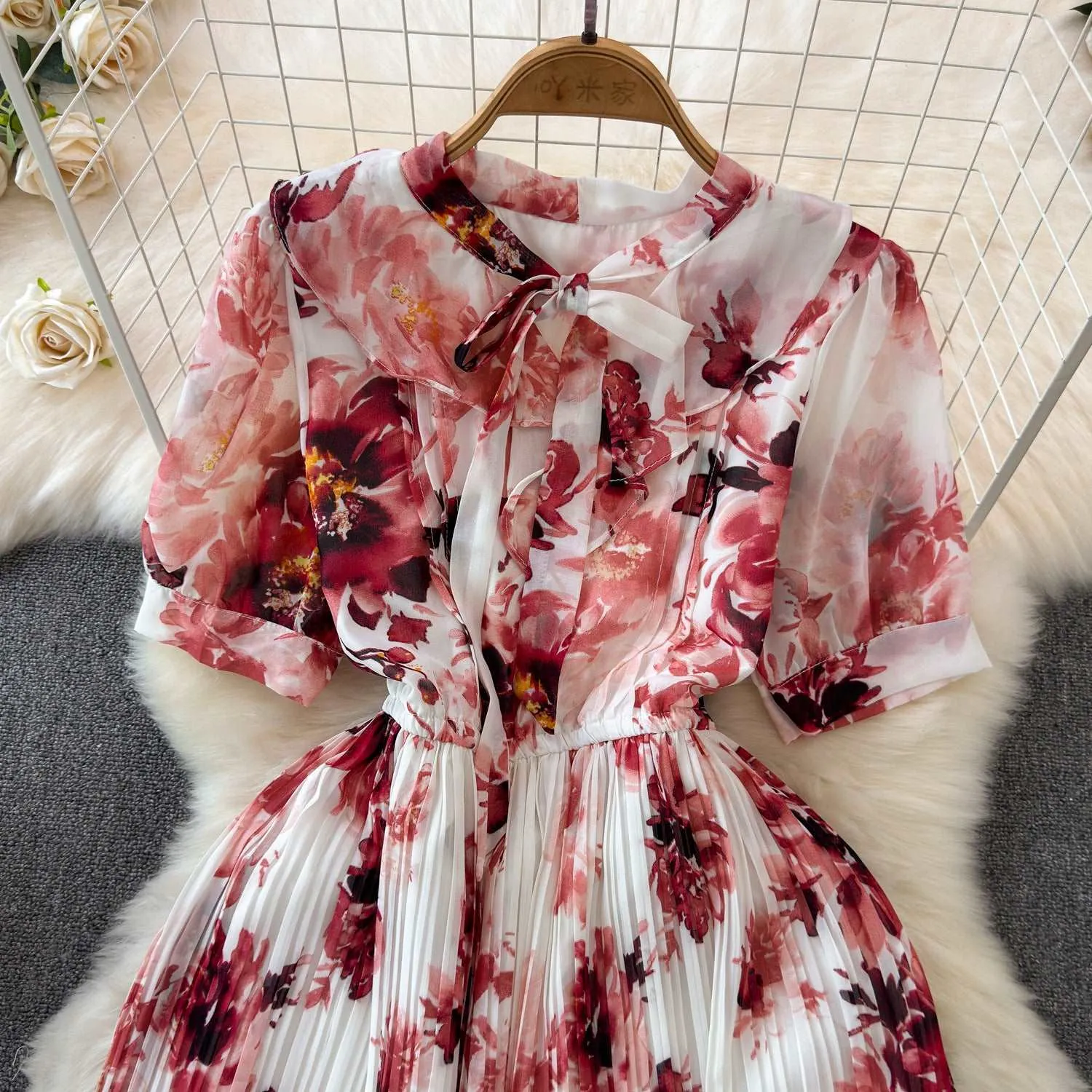 Women's Lace-up Bow Collar Slim Fit Long Chiffon Dress